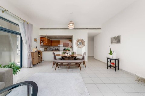 Снять в аренду квартиру в Дубае: 2 спальни, 131м², № 25069 - фото 17