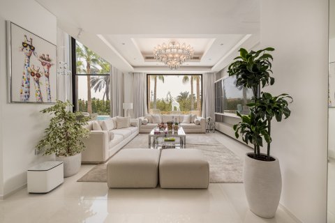 Villa in Jumeirah Islands, Dubai 7 bedrooms, 817.64 sq.m. № 141128 - photo 21