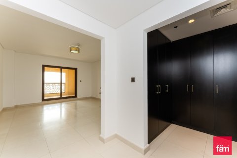 Appartement à Palm Jumeirah, Dubai, 2 chambres, 198.1 m², № 64192 - photo 2