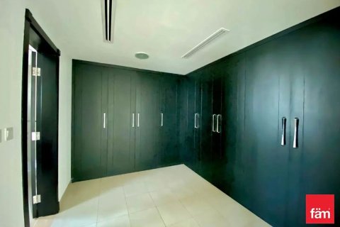 Снять в аренду виллу в Al Furjan, Дубай: 3 спальни, 600м², № 64181 - фото 5