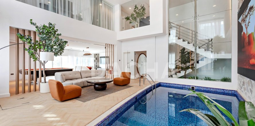 Appartement à Jumeirah Lake Towers, Dubai, 5 chambres, 479 m², № 110397