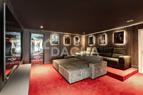 Appartement à Jumeirah Lake Towers, Dubai, 5 chambres, 479 m², № 110397 - photo 5
