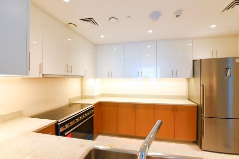 Apartment in Downtown Dubai (Downtown Burj Dubai), Dubai 3 bedrooms, 184.13374600 sq.m. № 135028 - photo 5