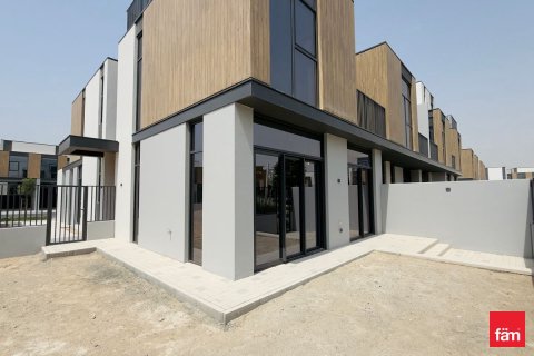 Maison de ville à Dubai, 4 chambres, 459.9 m², № 40373 - photo 1