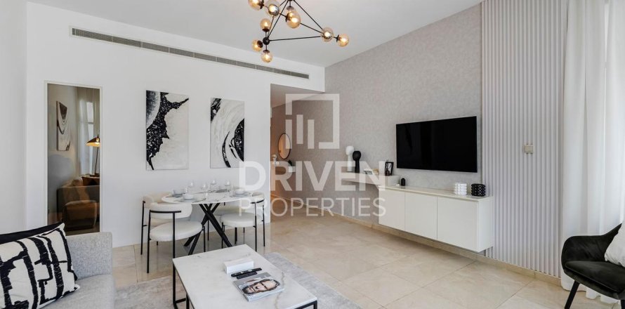 Apartment in Bay Square, Business Bay, Dubai 2 bedrooms, 145 sq.m. № 19125