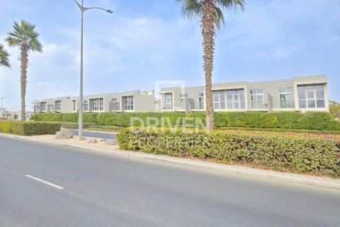 Villa à DAMAC Hills (Akoya by DAMAC), Dubai, 6 chambres, 445.01 m², № 136846 - photo 15