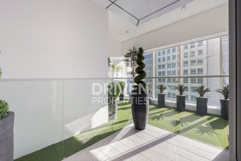 Apartamento en Business Bay, Dubai, 1 dormitorio, 66.43 m², № 136848 - foto 10