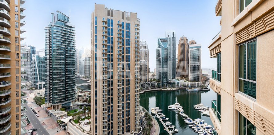 Appartement à Emaar 6 Towers, Dubai Marina, Dubai, 3 chambres, 234 m², № 110394