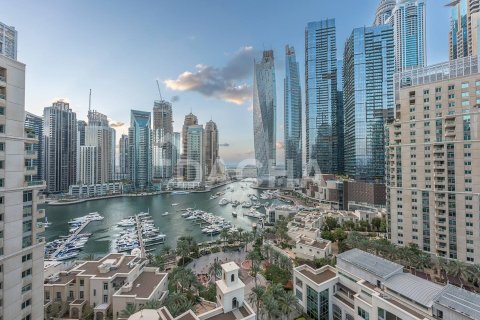 Appartement à Emaar 6 Towers, Dubai Marina, Dubai, 1 chambre, 143 m², № 110390 - photo 10