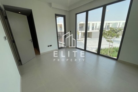 Villa in Tilal Al Ghaf, Dubai 4 bedrooms, 209 sq.m. № 137404