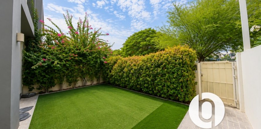 Villa à Dubai Hills Estate, Dubai, 4 chambres, 224 m², № 137427