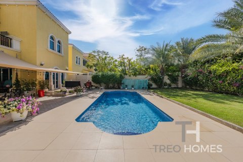 Villa in Legacy, Jumeirah Park, Dubai 3 bedrooms, 285 sq.m. № 13368 - photo 10
