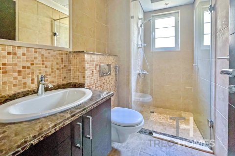 Villa in Legacy, Jumeirah Park, Dubai 3 bedrooms, 285 sq.m. № 13368 - photo 15