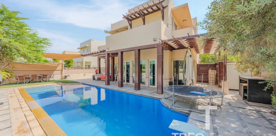 Villa à Arabian Ranches, Dubai, 3 chambres, 309 m², № 13370