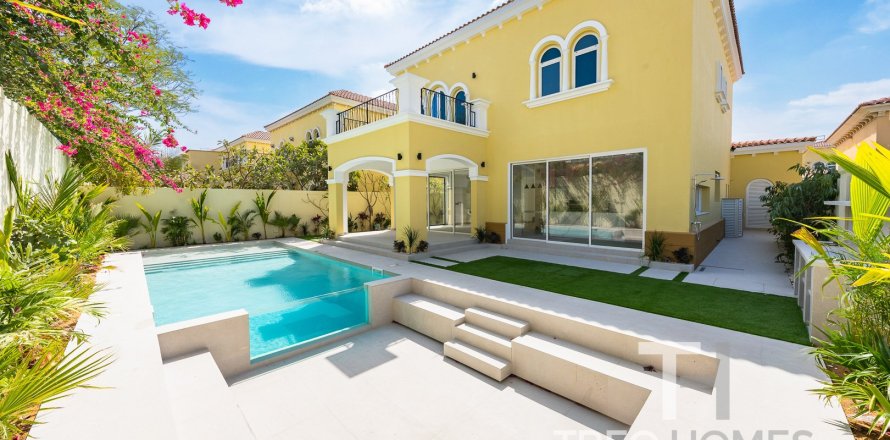 Villa in Legacy, Jumeirah Park, Dubai 4 bedrooms, 328 sq.m. № 13362