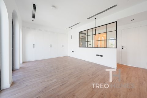 Villa in Legacy, Jumeirah Park, Dubai 4 bedrooms, 328 sq.m. № 13362 - photo 19
