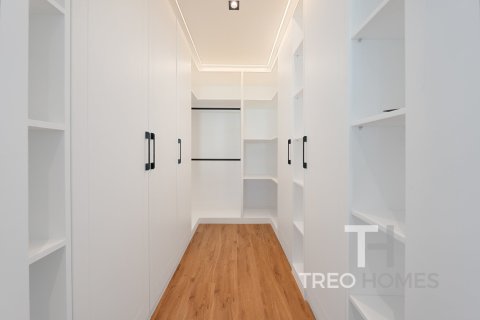 Villa in Legacy, Jumeirah Park, Dubai 4 bedrooms, 328 sq.m. № 13362 - photo 21