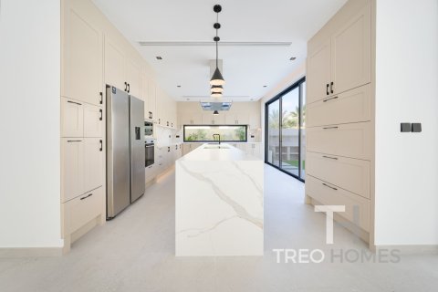 Villa in Legacy, Jumeirah Park, Dubai 4 bedrooms, 328 sq.m. № 13362 - photo 6