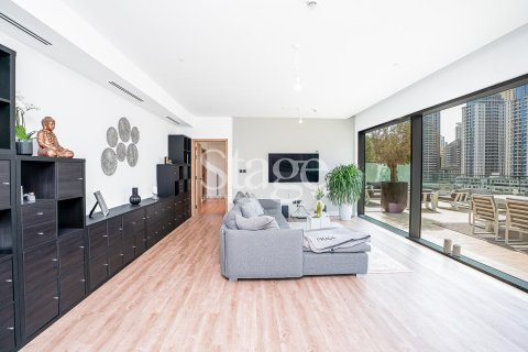 Купить квартиру в Дубай Марине, Дубай: 2 спальни, 239м², № 55296 - фото 4
