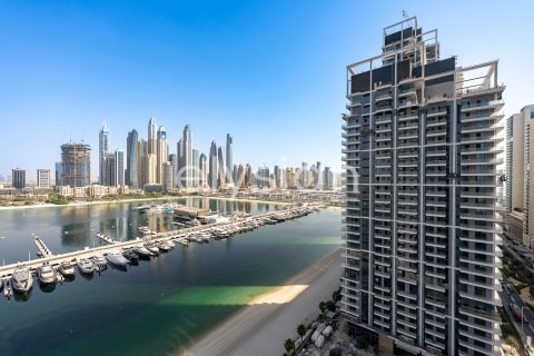 Appartement à EMAAR Beachfront, Dubai Harbour, Dubai, 1 chambre, 79 m², № 38070 - photo 1