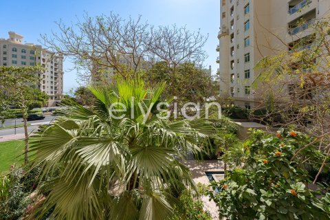 Apartamento en Shoreline Apartments, Palm Jumeirah, Dubai, 3 dormitorios, 201 m², № 38077 - foto 2
