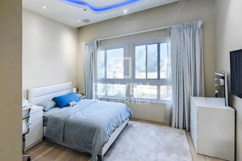 Villa à District 16, Jumeirah Village Circle, Dubai, 3 chambres, 362.32 m², № 136766 - photo 4