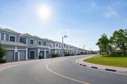 Villa in Falcon City of Wonders, Dubai 5 bedrooms, 822.94 sq.m. № 136767