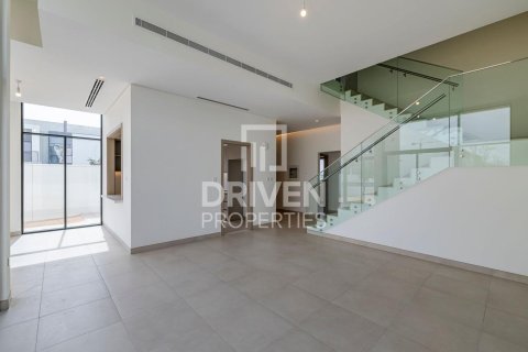 Villa in Murooj Al Furjan, Al Furjan, Dubai 4 bedrooms, 353.87 sq.m. № 136833