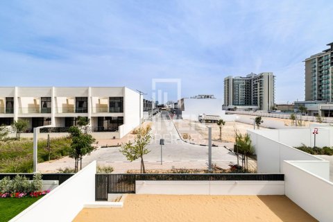 Villa in Murooj Al Furjan, Al Furjan, Dubai 4 bedrooms, 353.87 sq.m. № 136833 - photo 14