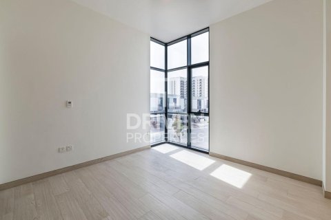 Villa in Murooj Al Furjan, Al Furjan, Dubai 4 bedrooms, 353.87 sq.m. № 136833 - photo 15