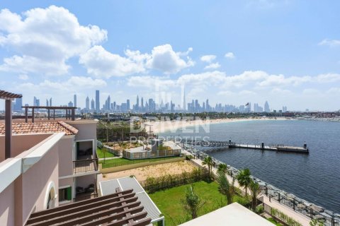 Villa à Jumeirah, Dubai, 5 chambres, 624.87 m², № 136832 - photo 27