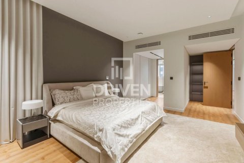 Villa à Jumeirah, Dubai, 5 chambres, 624.87 m², № 136832 - photo 8