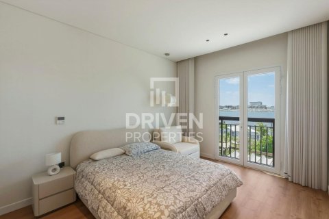 Villa à Jumeirah, Dubai, 5 chambres, 624.87 m², № 136832 - photo 10