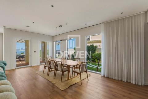 Villa à Jumeirah, Dubai, 5 chambres, 624.87 m², № 136832 - photo 3