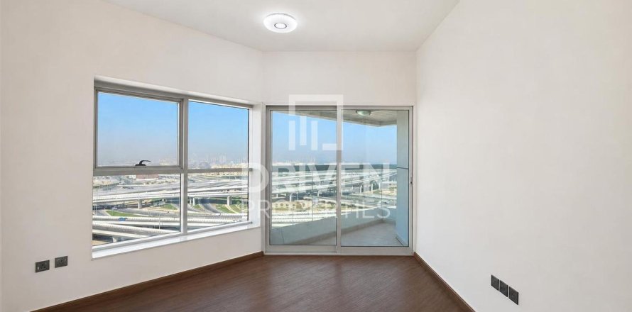 Appartement à Jumeirah Lake Towers, Dubai, 3 chambres, 106.47 m², № 136716