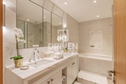 Apartment in Downtown Dubai (Downtown Burj Dubai), Dubai 3 bedrooms, 189.89 sq.m. № 136715 - photo 23