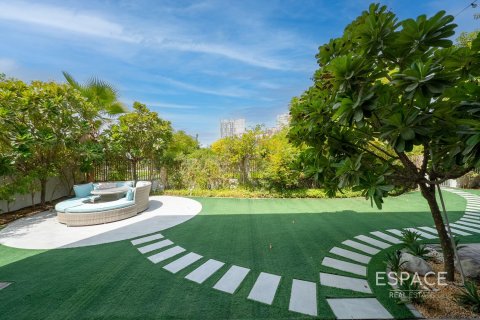 Villa en Dubai Hills Estate, Dubai, 5 dormitorios, 398 m², № 61601 - foto 16