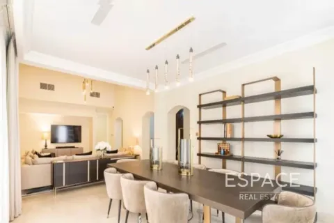 Купить виллу в Aseel, Арабиан Ранчес, Дубай: 6 спален, 558м², № 61594 - фото 4