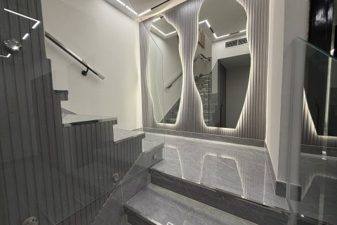 Adosado en Jumeirah Village Triangle, Dubai, 2 dormitorios, 119 m², № 137861 - foto 7
