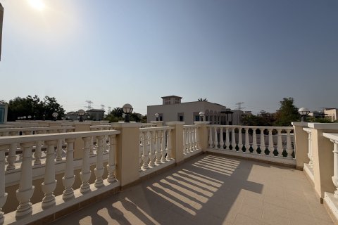 Adosado en Jumeirah Village Triangle, Dubai, 2 dormitorios, 119 m², № 137861 - foto 13