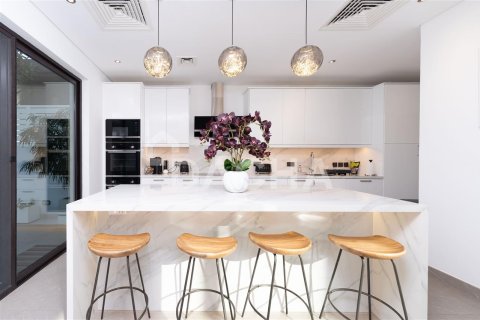 Villa in DAMAC Hills (Akoya by DAMAC), Dubai 5 bedrooms, 600.6 sq.m. № 6953 - photo 2