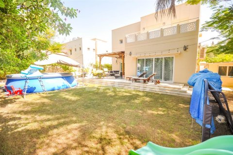 Villa in Meadows, Dubai 4 bedrooms, 334.4 sq.m. № 6954 - photo 1