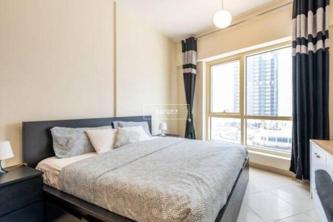 Apartment in Jumeirah Lake Towers, Dubai 2 bedrooms, 123.2 sq.m. № 16938 - photo 15