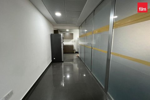 Office in Sheikh Zayed Road, Dubai 227.8 sq.m. № 8998 - photo 9
