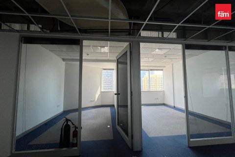 Office in Sheikh Zayed Road, Dubai 227.8 sq.m. № 8998 - photo 10
