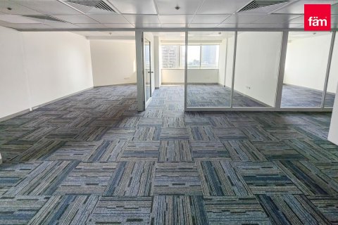 Office in Sheikh Zayed Road, Dubai 178.9 sq.m. № 9454 - photo 7