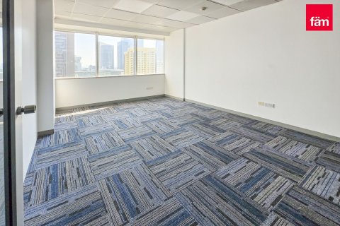 Office in Sheikh Zayed Road, Dubai 178.9 sq.m. № 9454 - photo 12