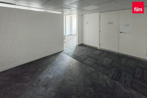 Office in Sheikh Zayed Road, Dubai 178.9 sq.m. № 9454 - photo 15