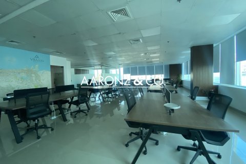 Bureau à Business Bay, Dubai, 93.6 m², № 78330 - photo 1