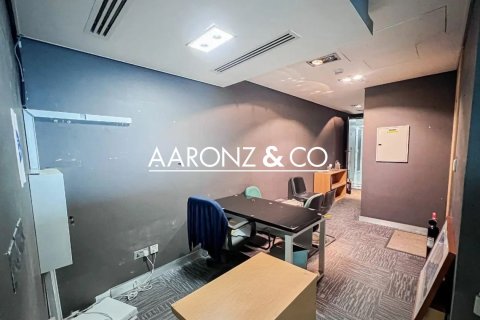 Office in Business Bay, Dubai 156.2 sq.m. № 78316 - photo 5